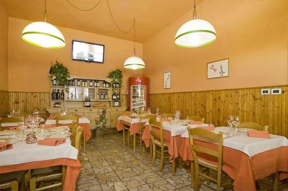 Albergo Africa Volterra Exterior photo