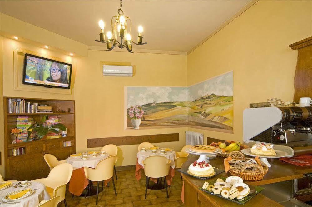 Albergo Africa Volterra Exterior photo
