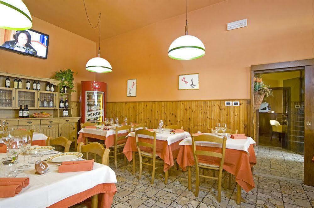 Albergo Africa Volterra Exterior photo